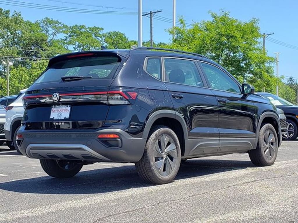 New 2026 Volkswagen Taos 1.5T S SUV