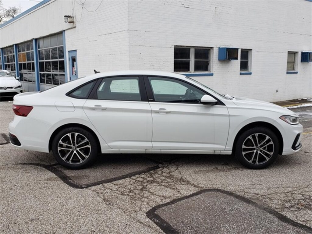 New 2026 Volkswagen Jetta 1.5T Sport Sedan