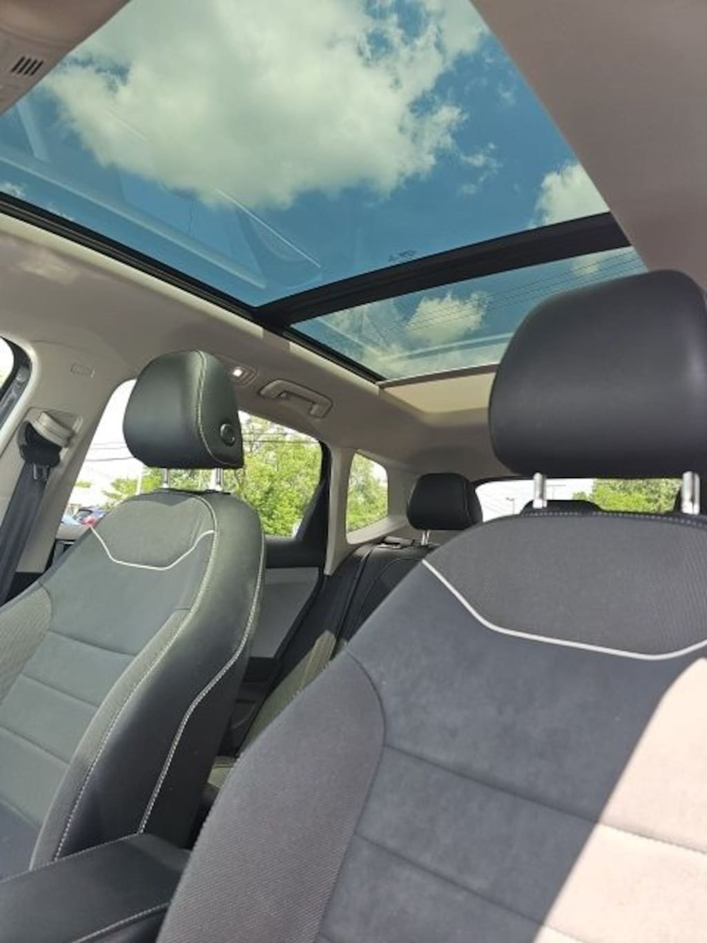 Certified 2023 Volkswagen Taos 1.5T SE SUV