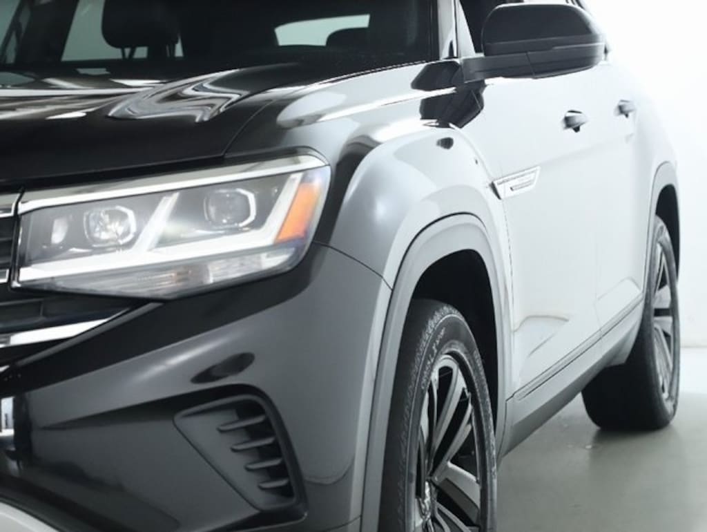 Certified 2021 Volkswagen Atlas Cross Sport 2.0T SE w/Technology SUV