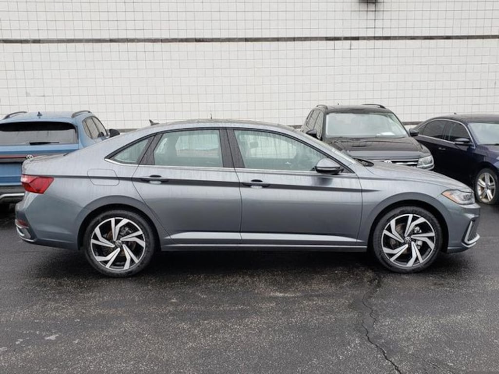 New 2026 Volkswagen Jetta 1.5T SEL Sedan