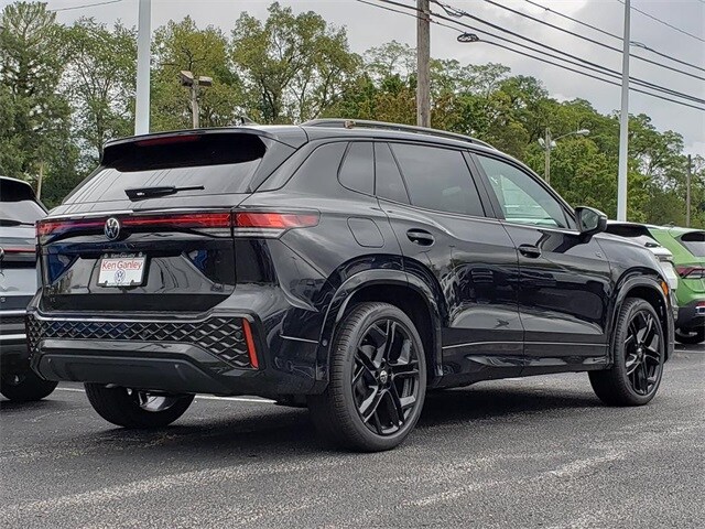 2025 Volkswagen Tiguan SE R-Line Black photo 3