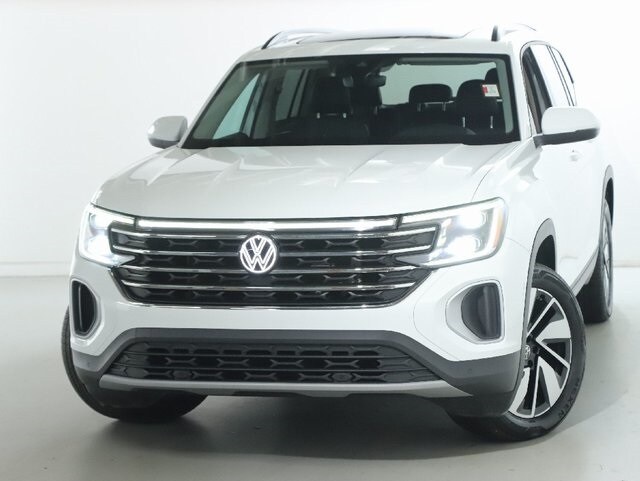 2024 Volkswagen Atlas SE Technology photo 3