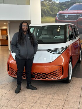Staff member Teshon Seawright from ID_1321679589d1