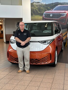 Staff member Wally Brown from ID_c2bd539f6055