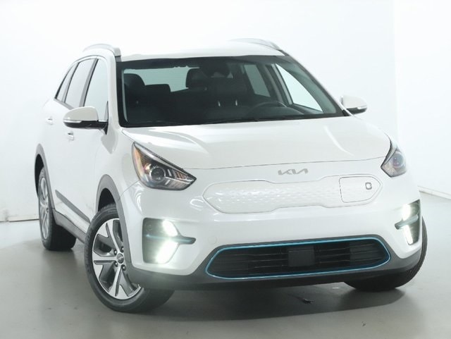 Used 2022 Kia Niro EX with VIN KNDCC3LG1N5134699 for sale in Bedford, OH