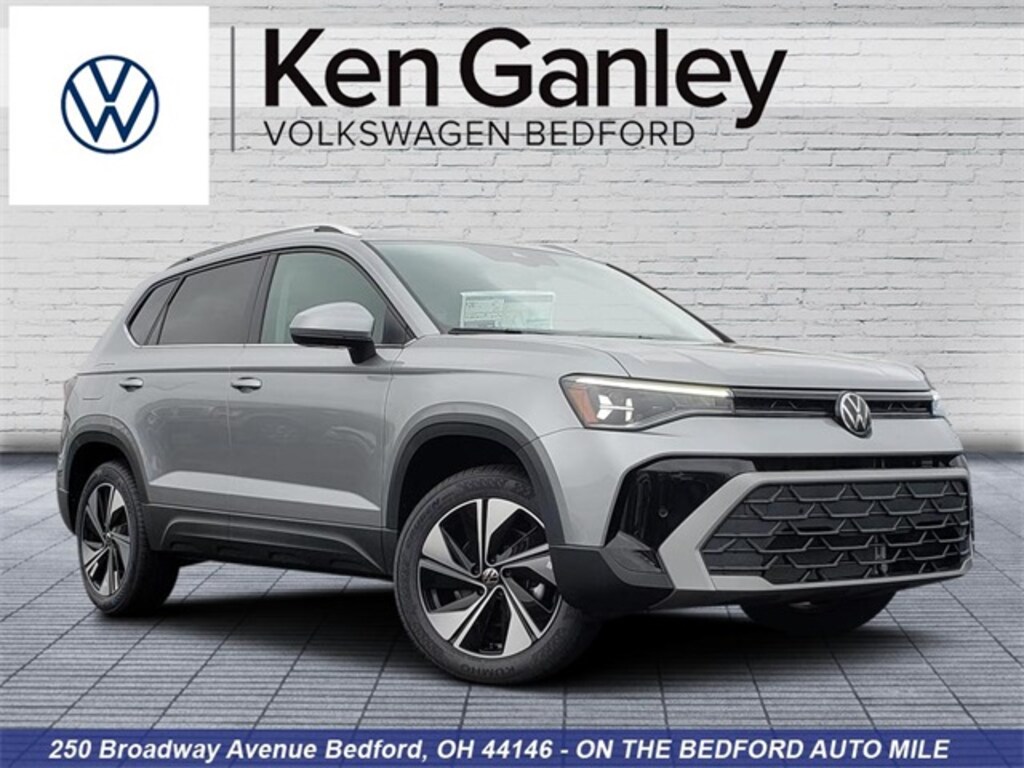 New 2025 Volkswagen Taos 1.5T SE SUV