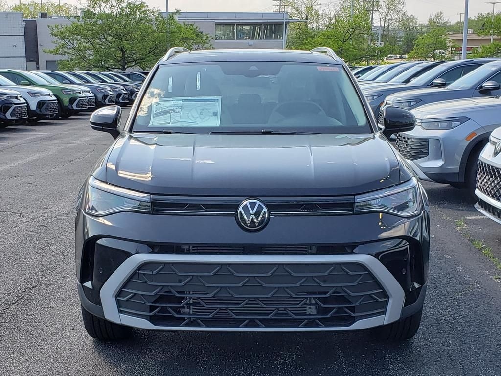 New 2026 Volkswagen Taos 1.5T SE SUV