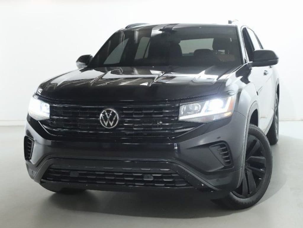 Used 2023 Volkswagen Atlas Cross Sport 3.6L V6 SE w/Technology SUV