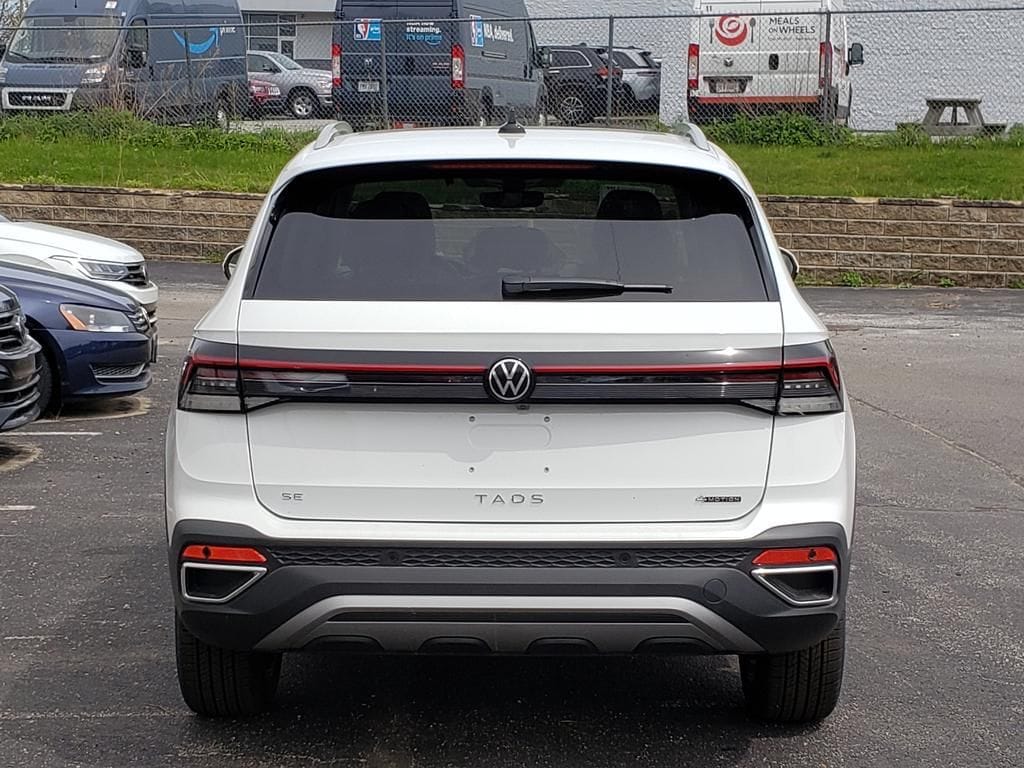 New 2026 Volkswagen Taos 1.5T SE SUV