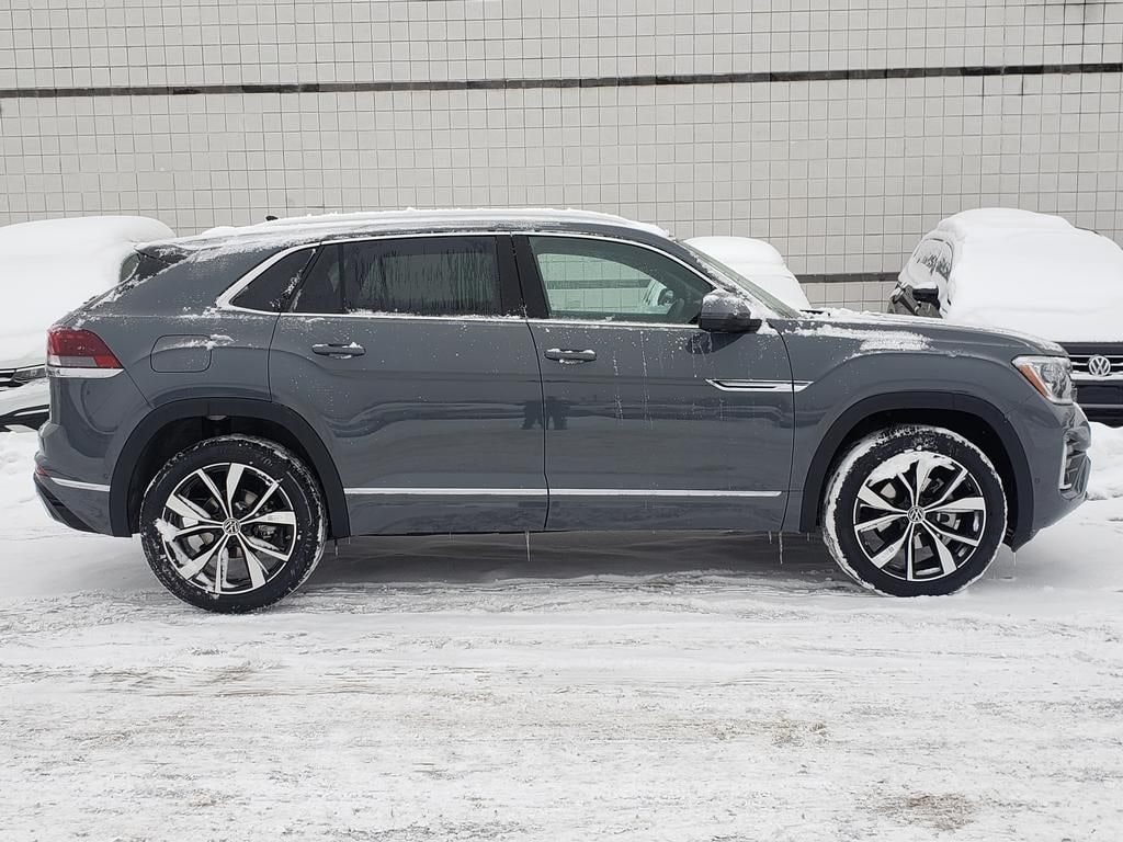 New 2026 Volkswagen Atlas Cross Sport 2.0T SEL Premium R-Line SUV