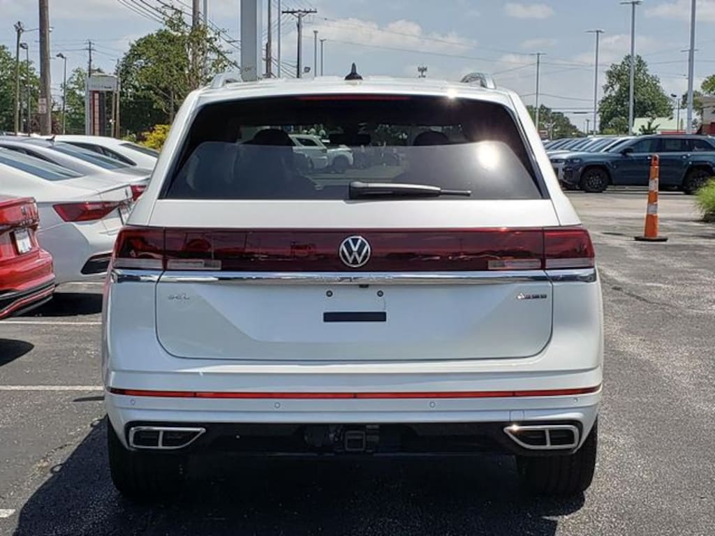 New 2026 Volkswagen Atlas 2.0T SEL Premium R-Line SUV