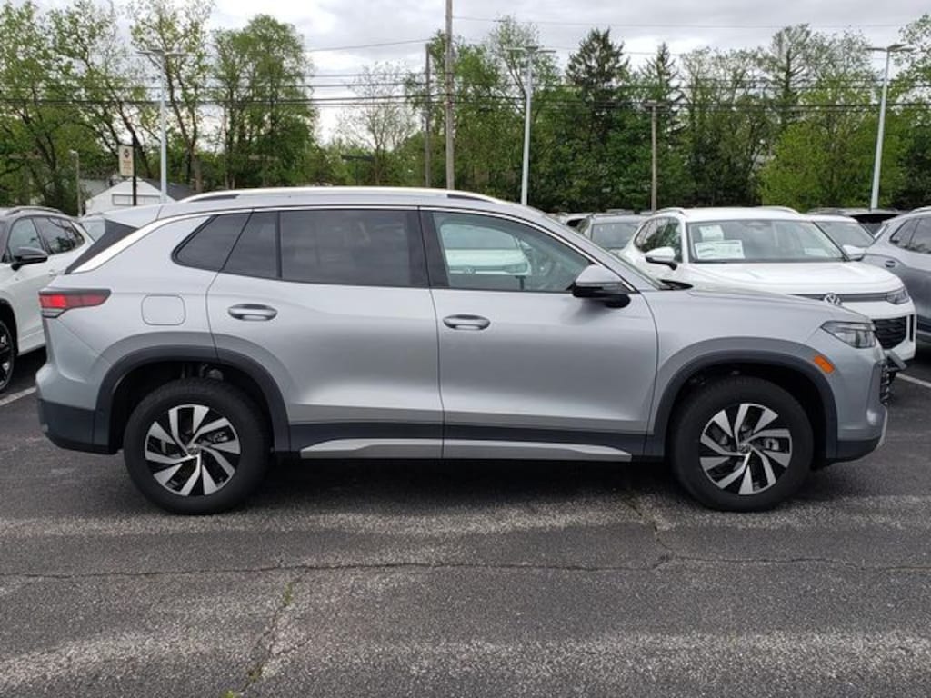 New 2026 Volkswagen Tiguan 2.0T S SUV