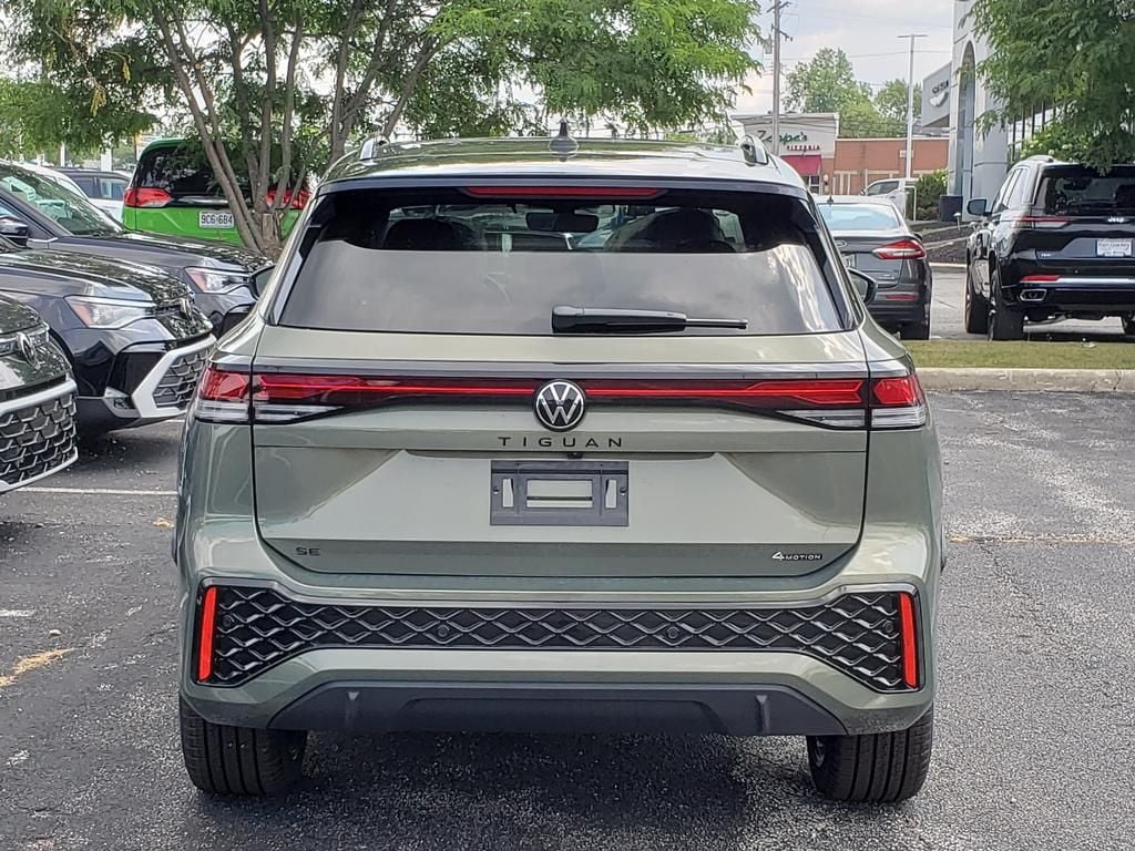 New 2026 Volkswagen Tiguan SE R-Line Black SUV