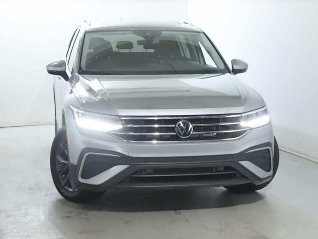 Certified 2024 Volkswagen Tiguan 2.0T SE SUV