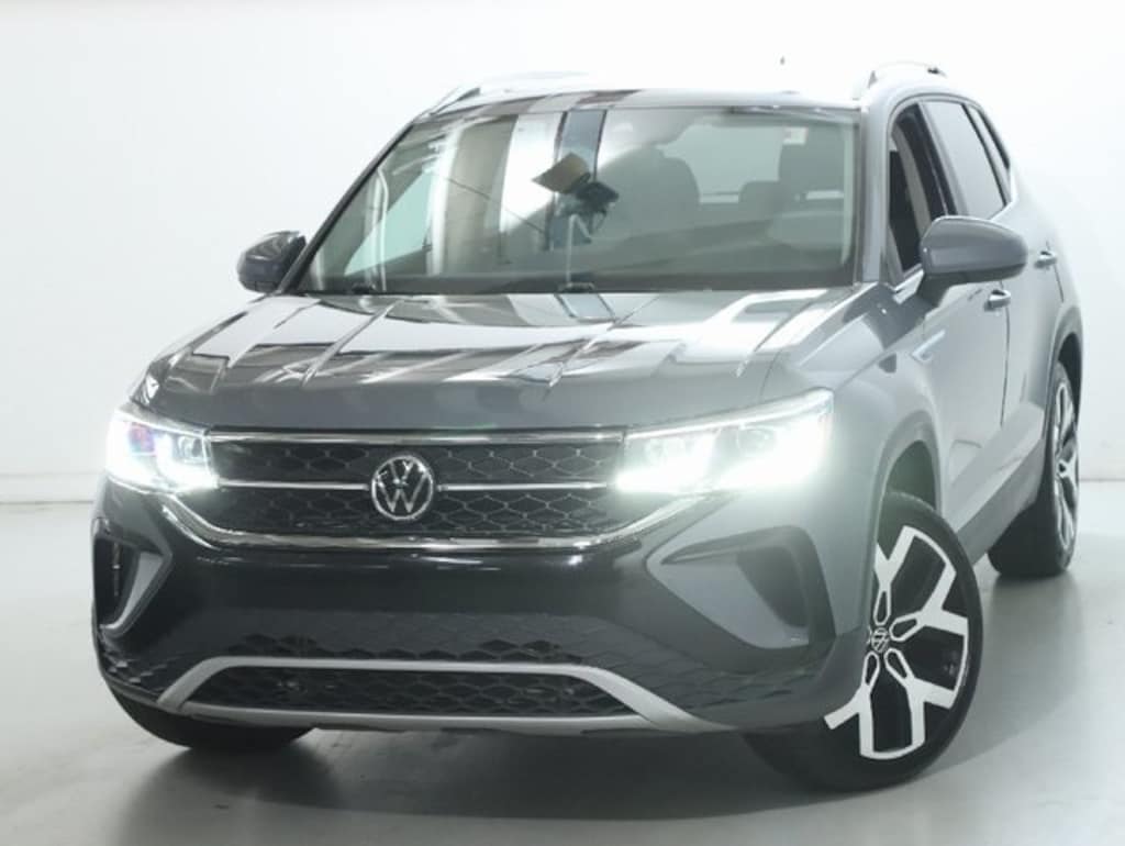 Used 2022 Volkswagen Taos 1.5T SEL SUV