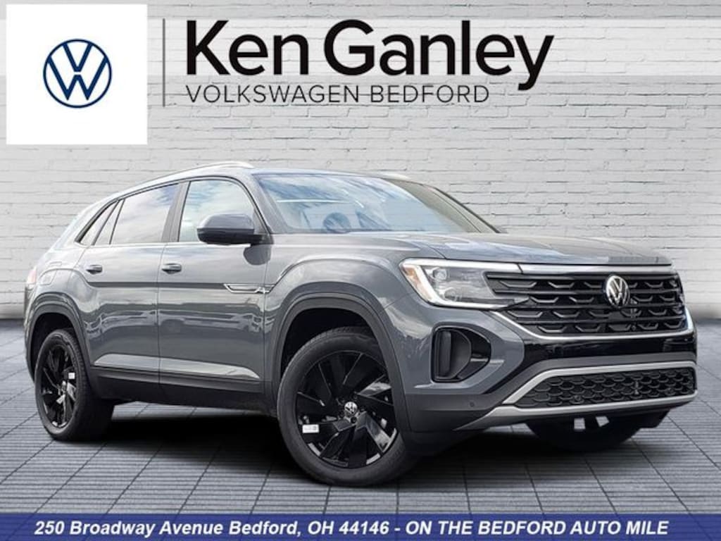 New 2026 Volkswagen Atlas Cross Sport 2.0T SE w/Technology SUV