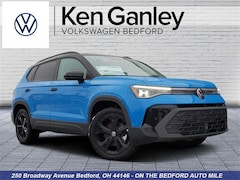 2025 Volkswagen Taos 1.5T SE Black SUV