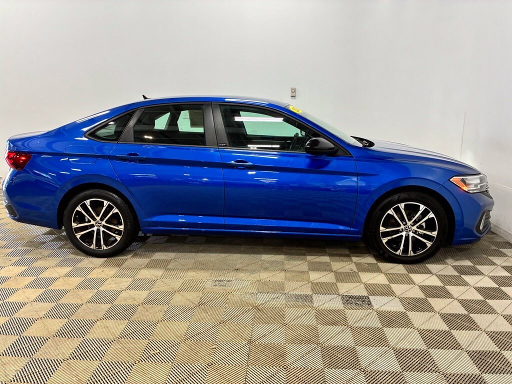Used 2024 Volkswagen Jetta 1.5T Sport Sedan
