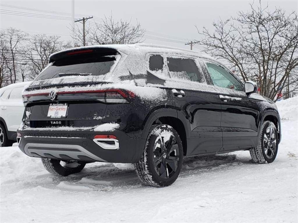 New 2026 Volkswagen Taos 1.5T SE SUV