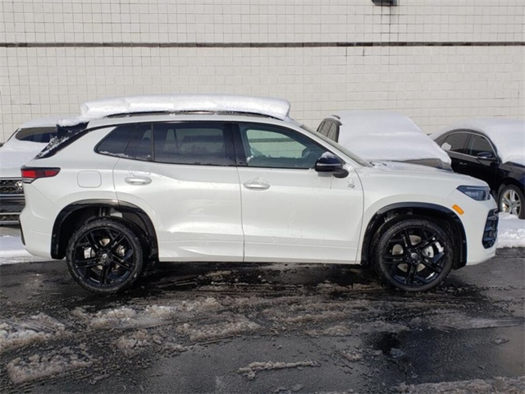 New 2026 Volkswagen Tiguan 2.0T SE R-Line Black SUV