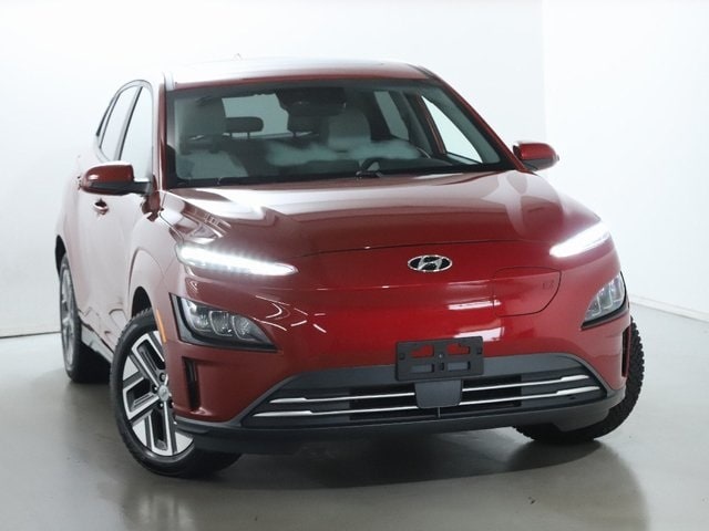 Used 2022 Hyundai Kona EV Limited with VIN KM8K53AG0NU150533 for sale in Bedford, OH