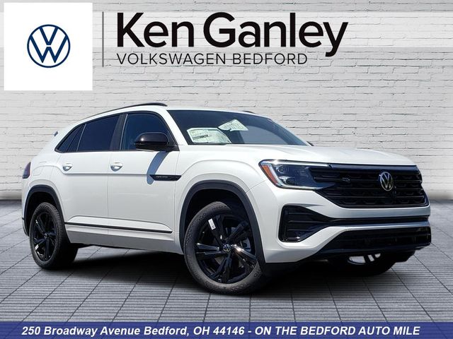 2026 Volkswagen Atlas Cross Sport 2.0T SEL R-Line 4MOTION's photo
