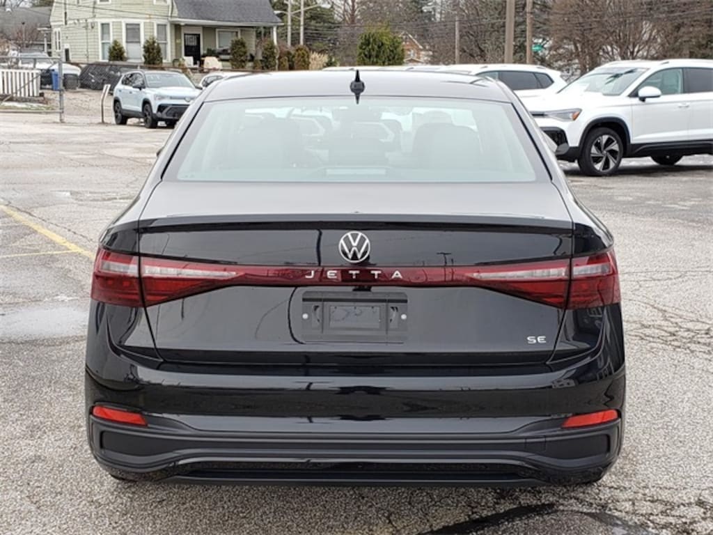New 2026 Volkswagen Jetta 1.5T SE Sedan