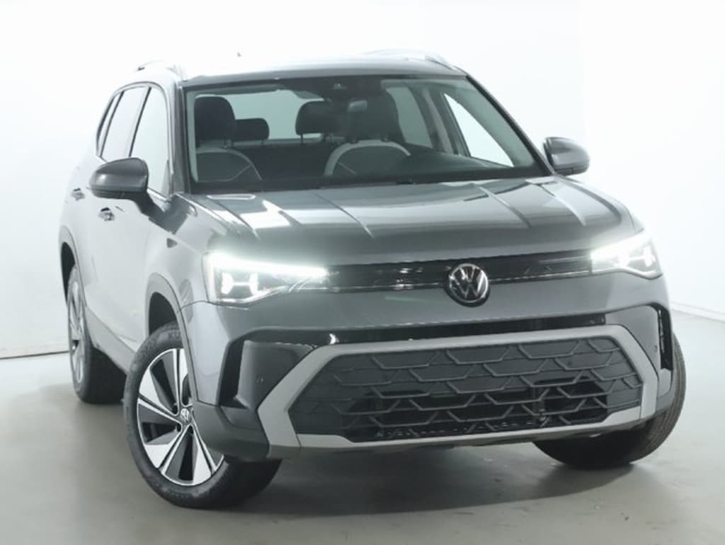 Certified 2025 Volkswagen Taos 1.5T SE SUV