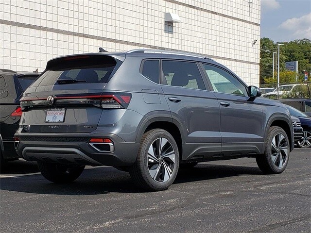 2026 Volkswagen Atlas SE Technology photo 3