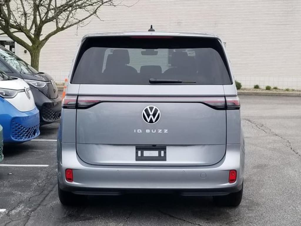 New 2025 Volkswagen ID. Buzz Pro S Van Passenger Van