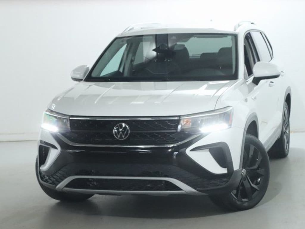 Used 2023 Volkswagen Taos 1.5T SE SUV