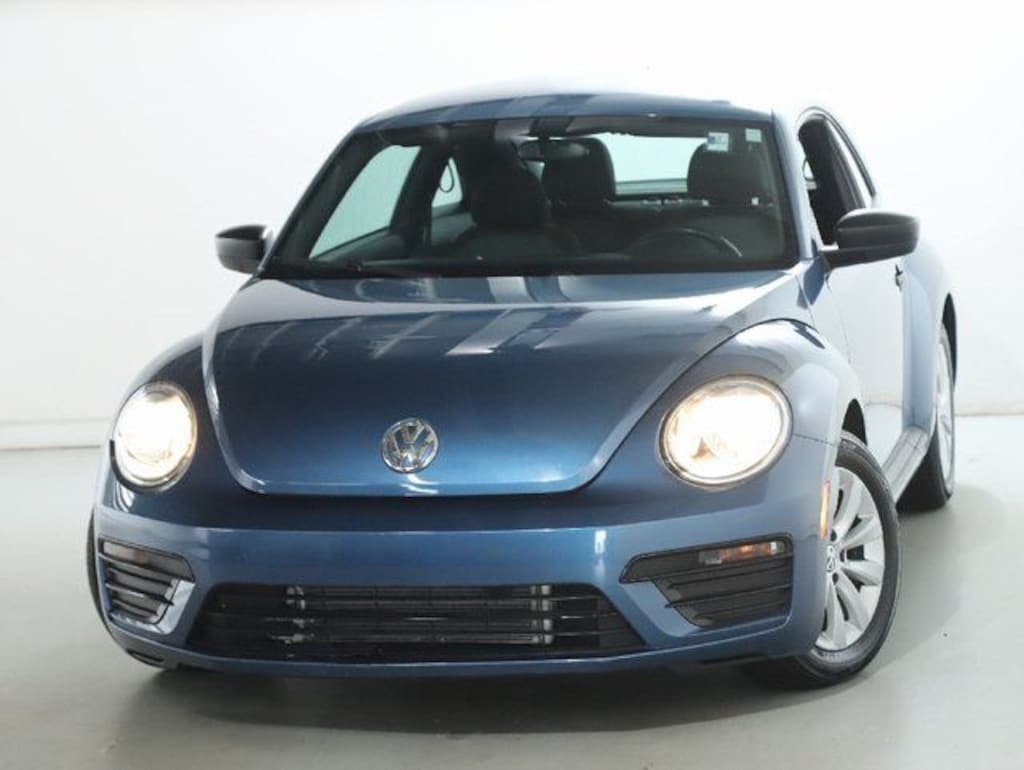 Used 2018 Volkswagen Beetle 2.0T S Hatchback