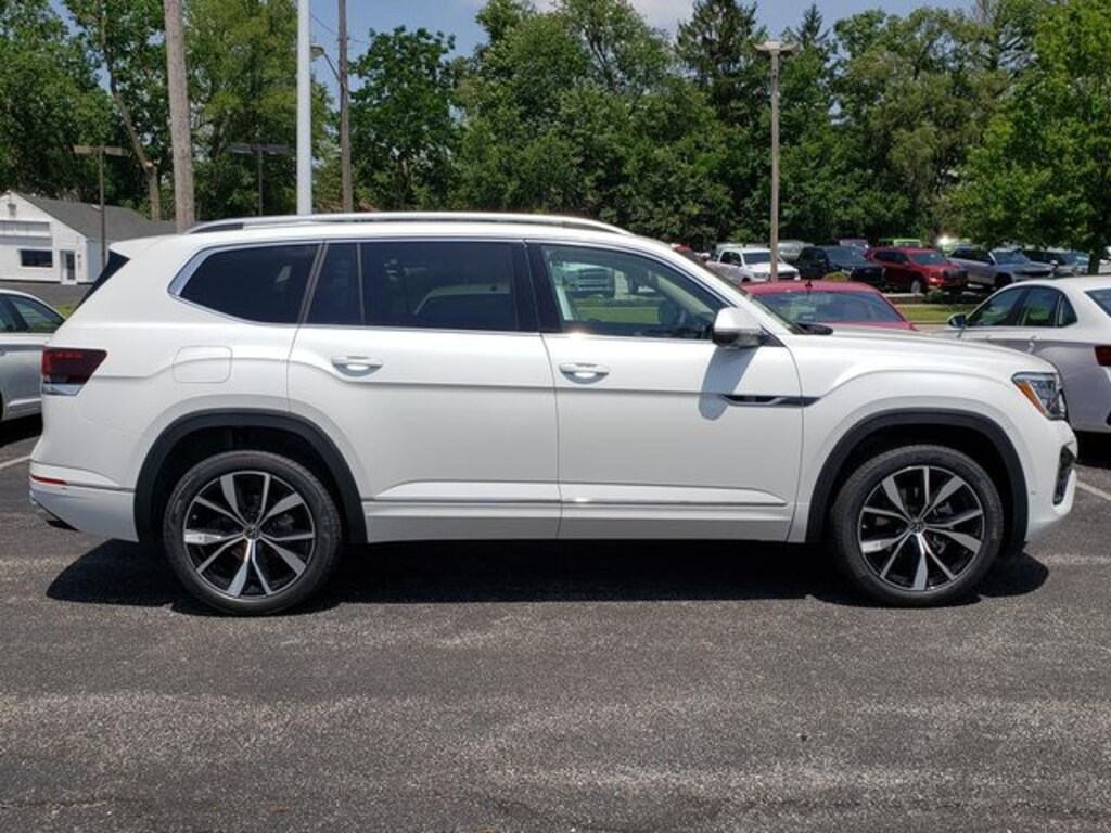 New 2026 Volkswagen Atlas 2.0T SEL Premium R-Line SUV