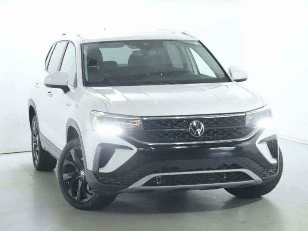 Used 2023 Volkswagen Taos 1.5T SE SUV
