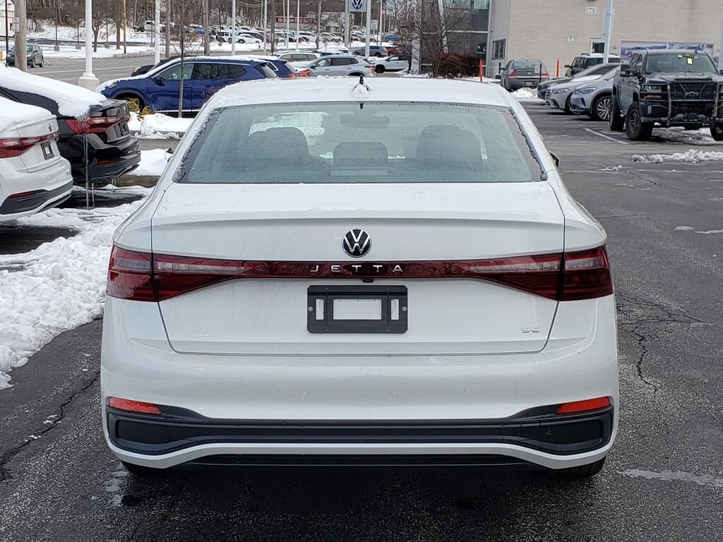New 2026 Volkswagen Jetta 1.5T SE Sedan