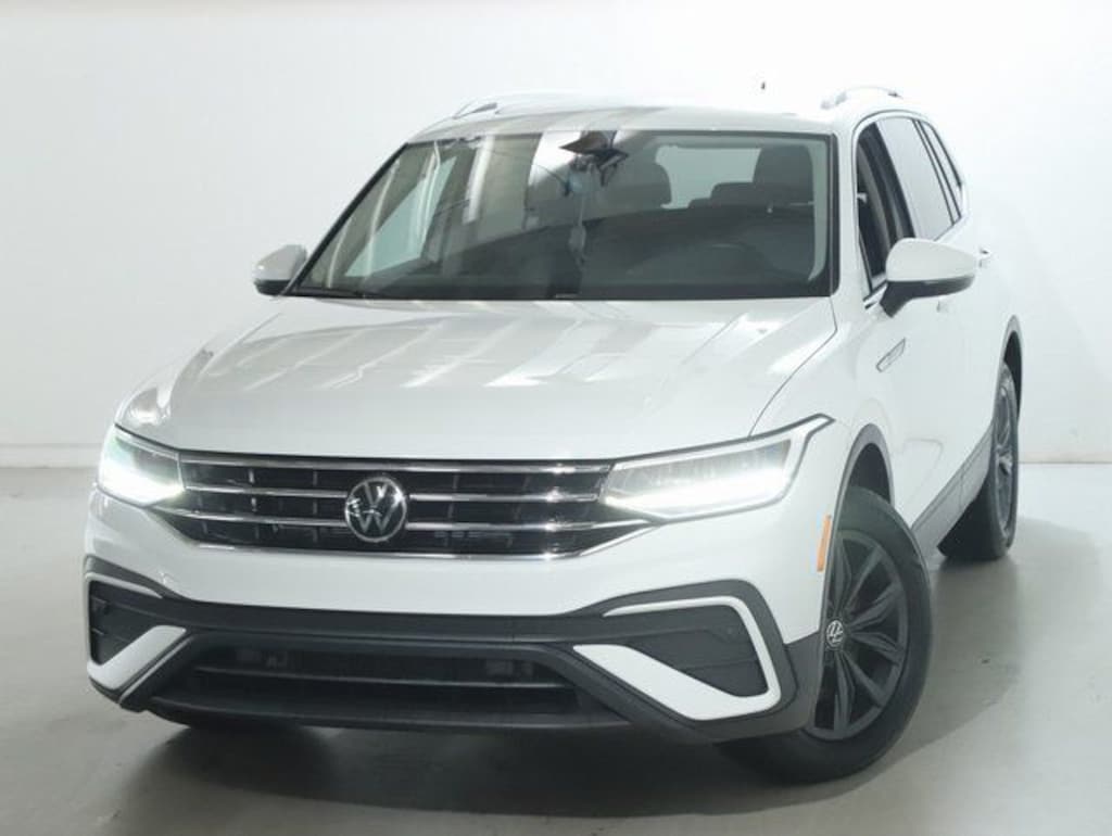 Used 2024 Volkswagen Tiguan 2.0T SE SUV