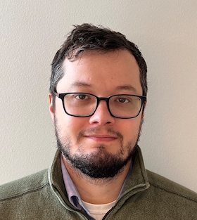 Staff member Kevin Walkup from ID_56c96d2a8249