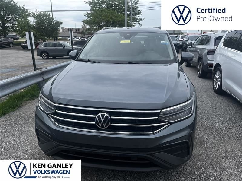 2022 Volkswagen Tiguan 2.0T SE's photo