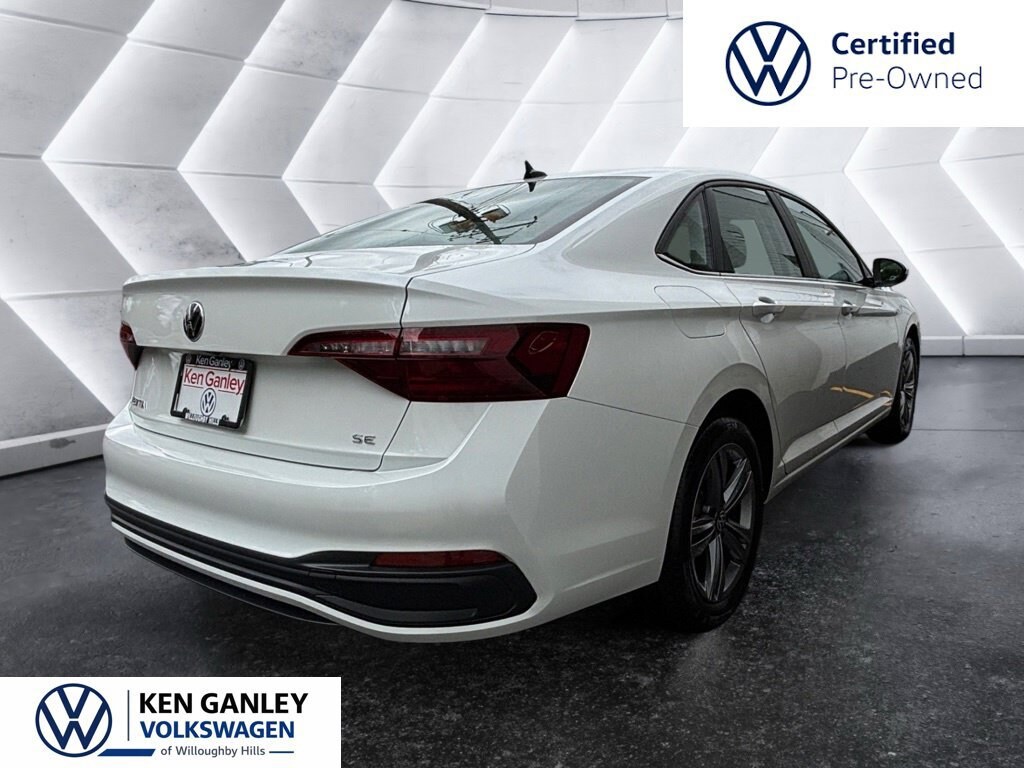 Used 2023 Volkswagen Jetta 1.5T SE Sedan