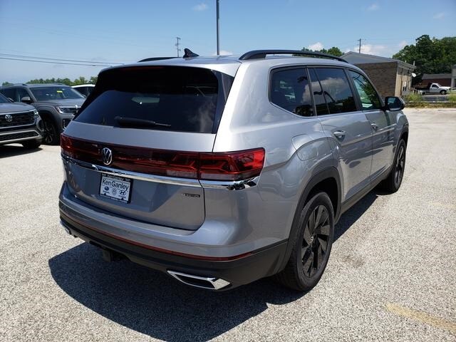 2025 Volkswagen Atlas SE Technology photo 4