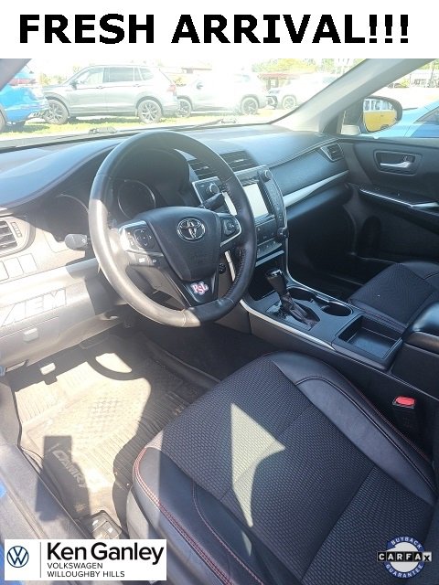 2017 Toyota Camry XLE XSE photo 2