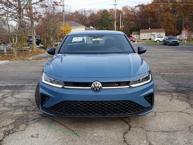 2025 Volkswagen Jetta 1.5T Sport photo 2