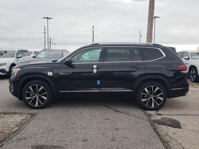 2025 Volkswagen Atlas SEL Premium R-Line photo 2