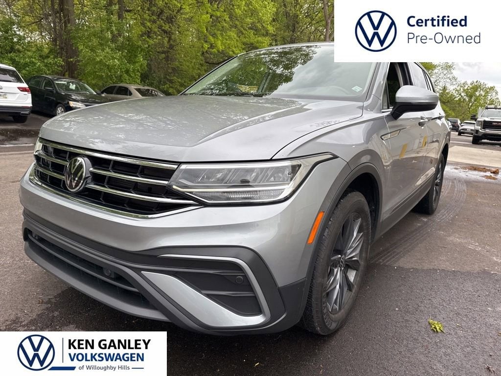 2023 Volkswagen Tiguan 2.0T SE's photo