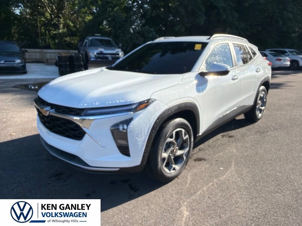 Used 2026 Chevrolet Trax LT SUV