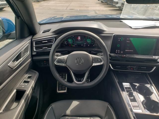 2026 Volkswagen Atlas Cross Sport SEL Premium R-LINE - Photo 9