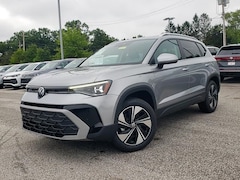 2025 Volkswagen Taos 1.5T SE SUV