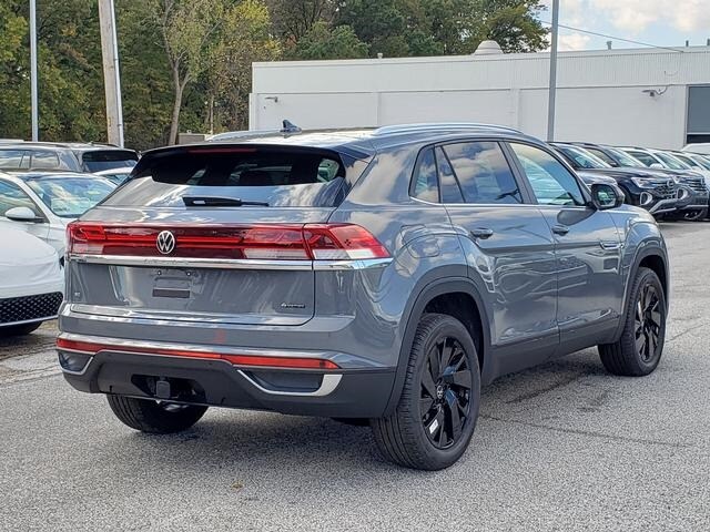 2026 Volkswagen Atlas Cross Sport SE photo 4