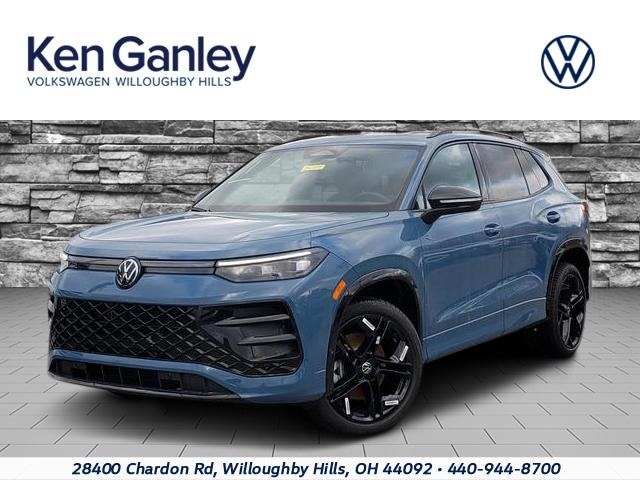 2026 Volkswagen Tiguan SE R-Line Black's photo